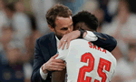 southgate comforts saka